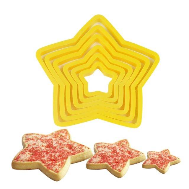 plastic cookie cutters