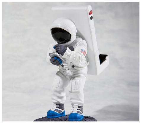 THE UNIVERSE AT YOUR FINGERTIP Space themed gifts for kids & adults who loves outer space more https://onlinespacestuffs.com/space-themed-gifts-for-kids-adults-who-loves-outer-space-more/